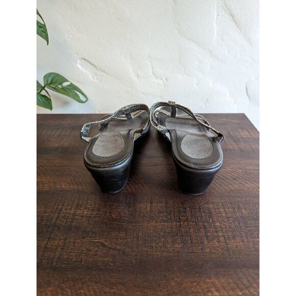 NAOT Footwear Women's Loop Slide Gray Lizard Leather Sandals - Size 41 - Picture 4 of 8